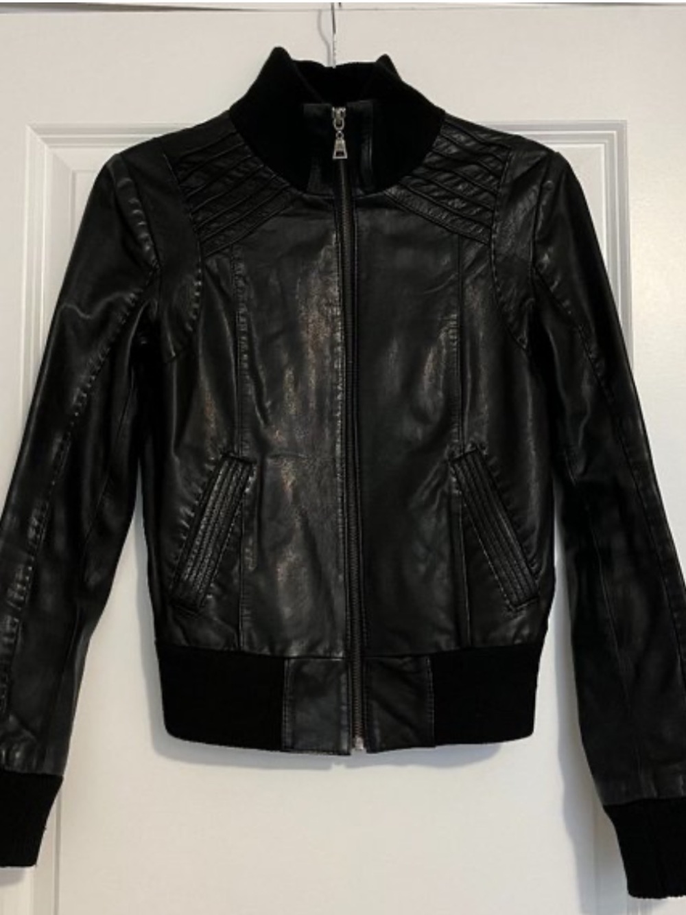 Danier Black Women's Bomber/Moto Leather Jacket - Picture 2 of 2